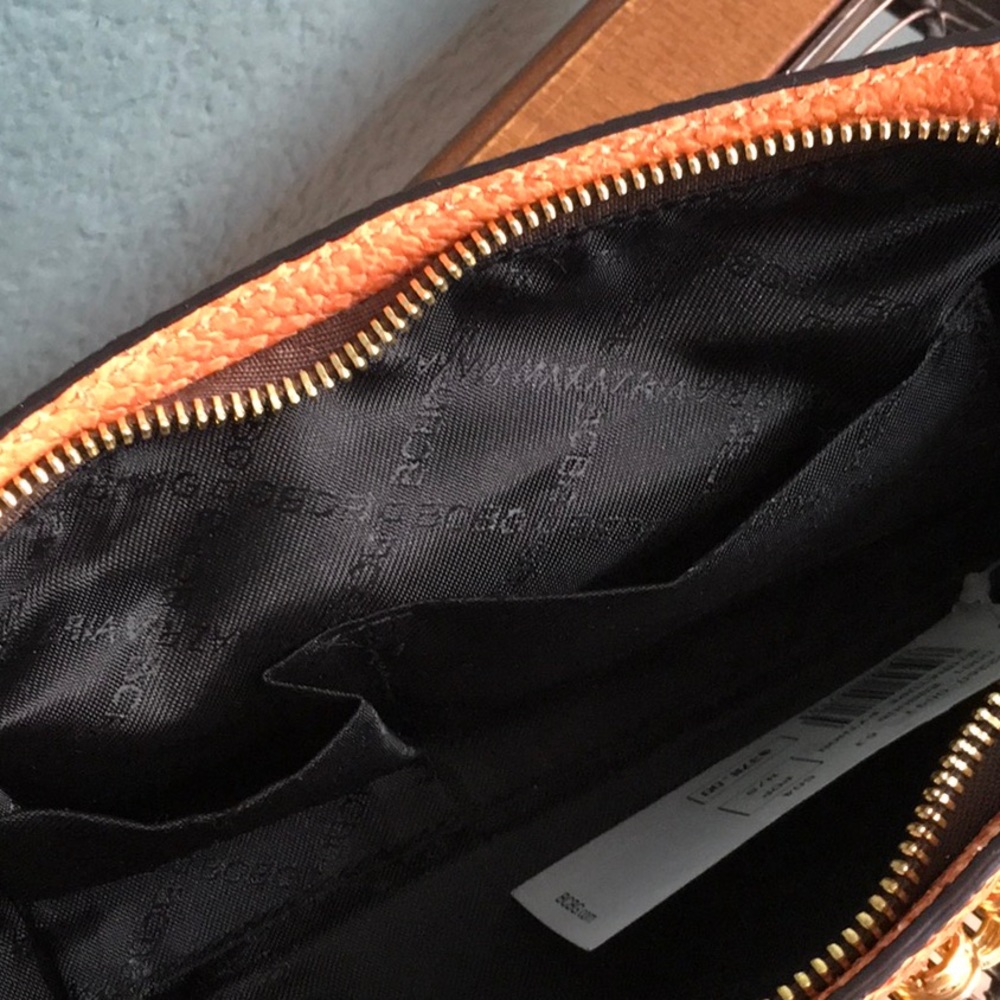 BCBG Max Azria Signature Python Snakeskin Purse - Picture 7 of 8